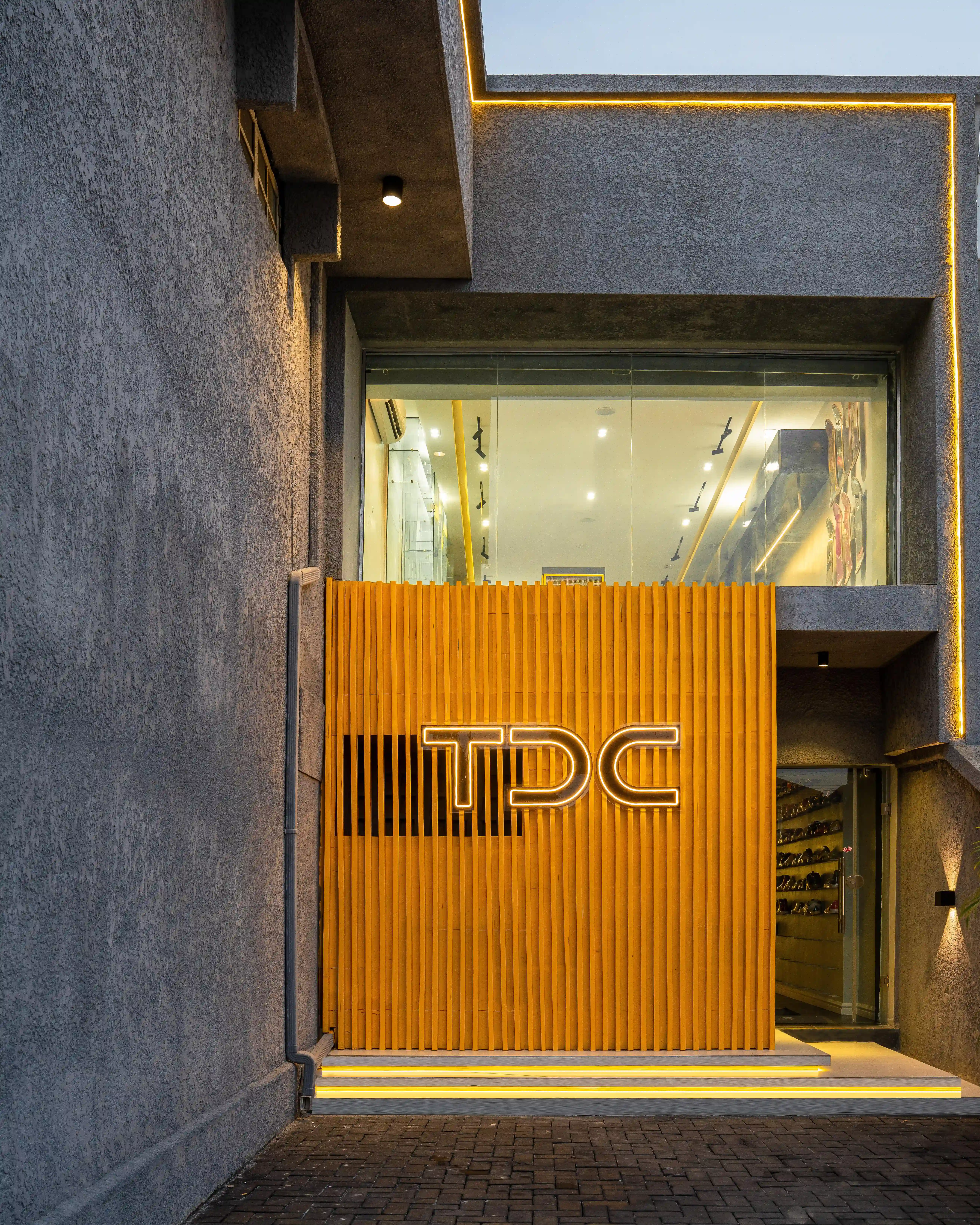 Close-up of lighting design in Project Eloquencia