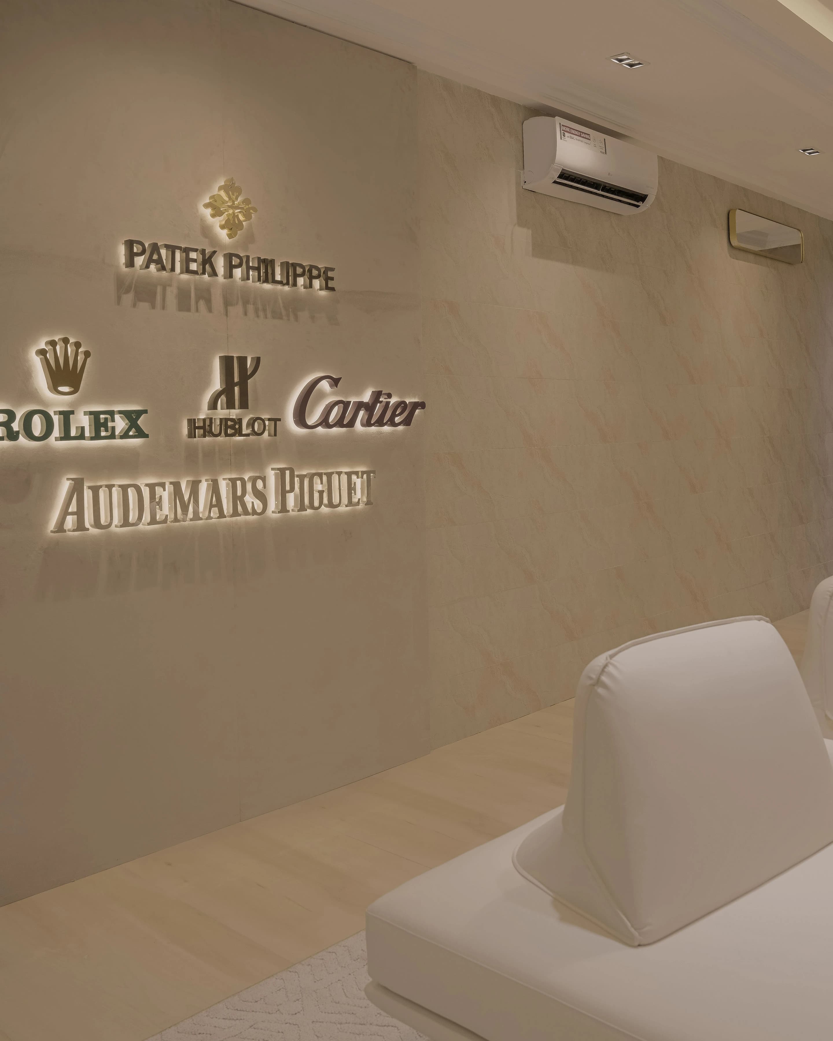 Close-up of lighting design in Project Eloquencia